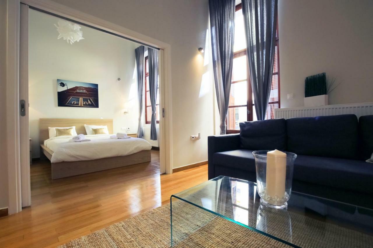 2B One Bedroom Apartment